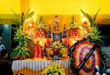 Lập bàn thờ phật trong tang lễ theo ngũ hành: hòa mình với tâm linh và nghệ thuật tôn vinh Lập bàn thờ phật trong tang lễ theo ngũ hành: hòa mình với tâm linh và nghệ thuật tôn vinh